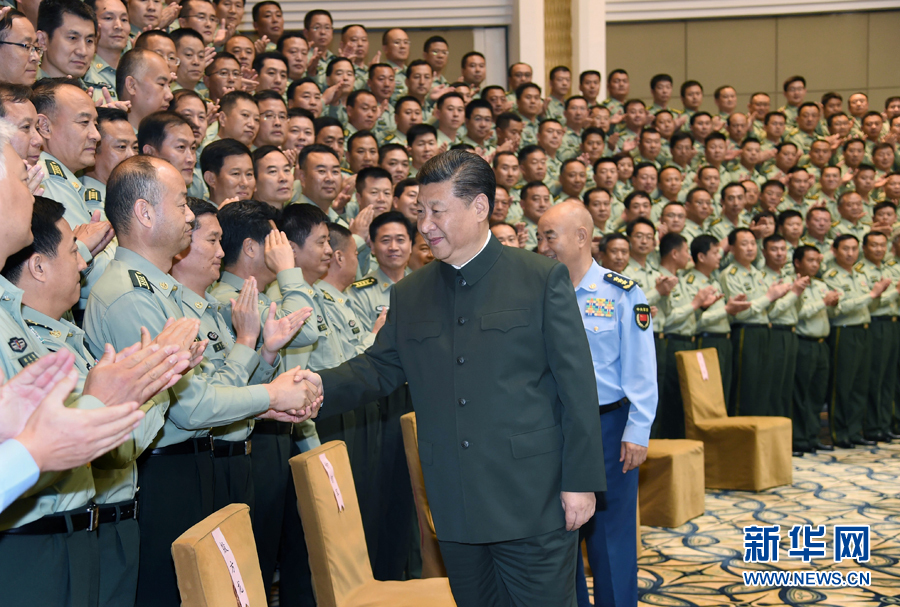 6月22日，正在山西省考察工作的中共中央總書記、國家主席、中央軍委主席習(xí)近平在太原接見駐晉部隊師以上領(lǐng)導(dǎo)干部和建制團(tuán)單位主官。新華社記者 琚振華 攝