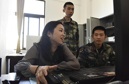 軍嫂鄭如:雖苦不怕，是我對愛的承諾