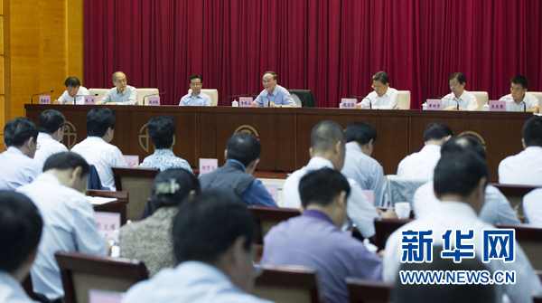 7月16日，中共中央政治局常委、中央紀(jì)委書記、中央巡視工作領(lǐng)導(dǎo)小組組長王岐山在北京出席2014年中央第二輪巡視工作動員部署會并講話。新華社記者黃敬文 攝 