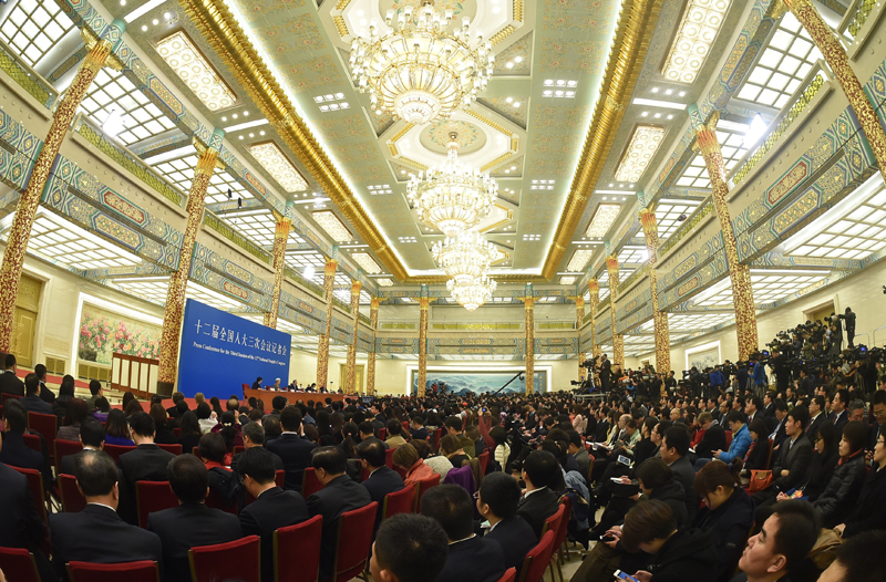 3月15日，國務院總理李克強在北京人民大會堂與中外記者見面，并回答記者提問。新華社記者 李然 攝