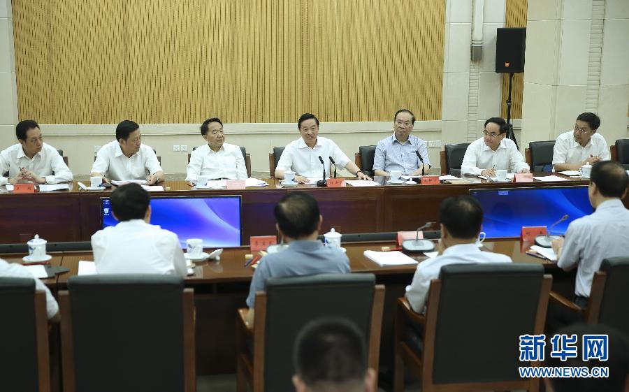8月31日，中宣部在北京召開創(chuàng)新新聞傳播工作交流會，中共中央政治局委員、中央書記處書記、中宣部部長劉奇葆出席會議并講話。新華社記者蘭紅光攝