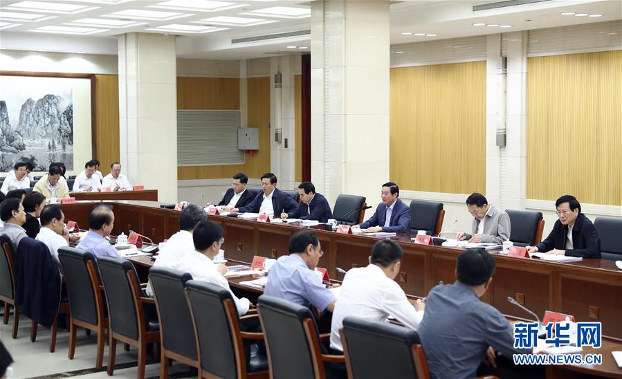 9月21日，中宣部在北京召開中央媒體駐外機(jī)構(gòu)外宣工作座談會(huì)。中共中央政治局委員、中央書記處書記、中宣部部長(zhǎng)劉奇葆出席座談會(huì)并講話。新華社記者 謝環(huán)馳 攝 