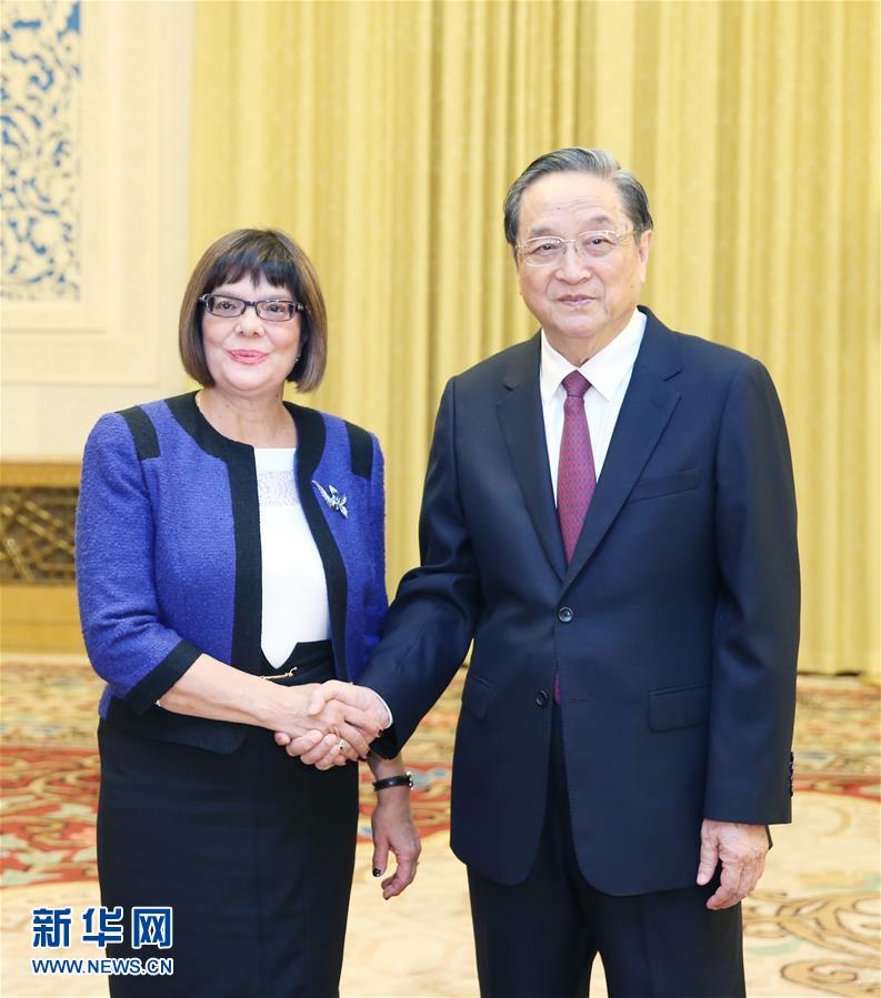 11月27日，全國政協(xié)主席俞正聲在北京會(huì)見塞爾維亞國民議會(huì)議長戈伊科維奇。新華社記者 姚大偉 攝