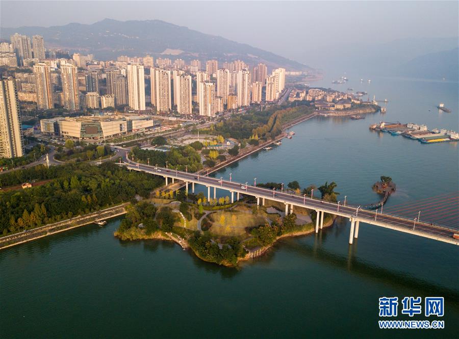 （大江奔流——來自長江經(jīng)濟(jì)帶的報(bào)道·新華全媒頭條·圖文互動）（7）擘畫新時(shí)代中國發(fā)展新坐標(biāo)——深入推動長江經(jīng)濟(jì)帶發(fā)展述評