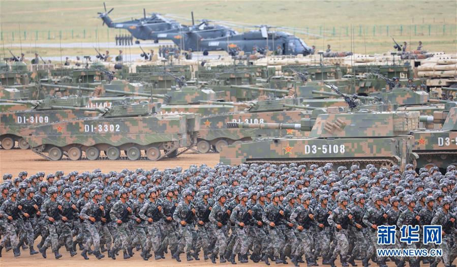 （新華全媒頭條·強(qiáng)軍思想引領(lǐng)新征程·圖文互動(dòng)）（5）那一刻，我們光榮接受檢閱