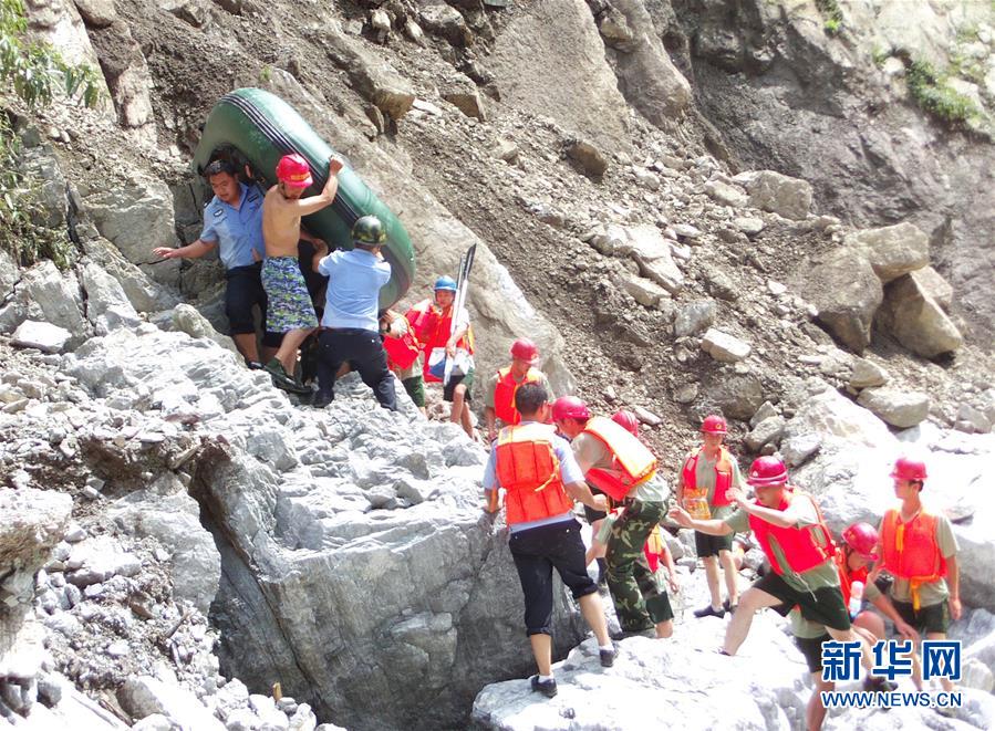 （時(shí)代先鋒·圖文互動(dòng)）（2）為人民“逆行”的人——追記退役軍人、青年禁毒民警韓順軍