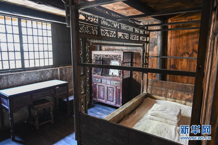 （壯麗70年·奮斗新時代——記者再走長征路·圖文互動）（5）手捧棉被憶紅軍：走了那么多年，我們都念他們的好
