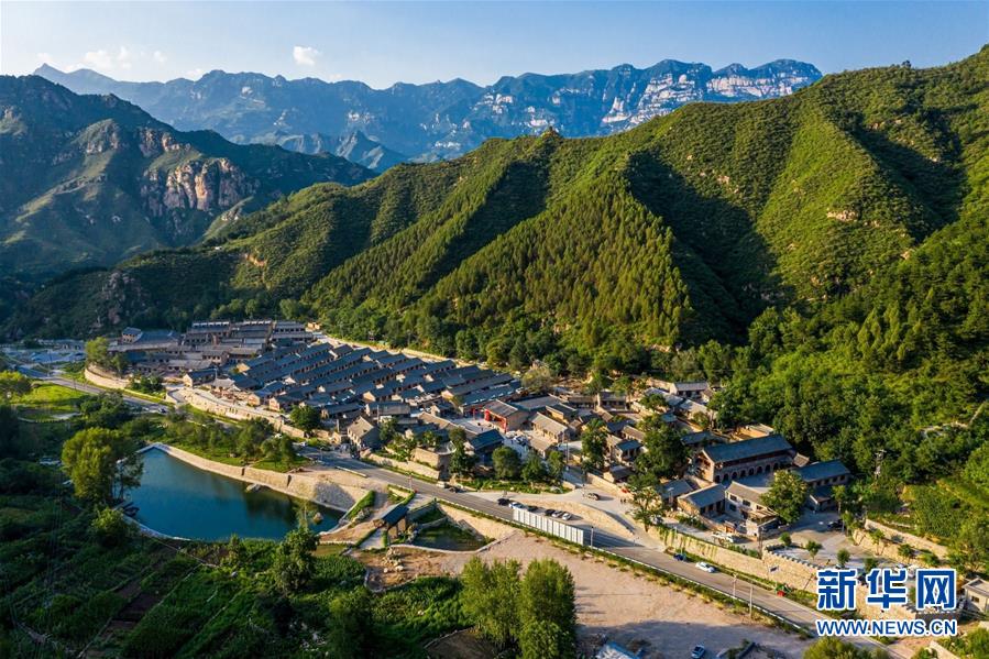 （集中連片特困地區(qū)貧困村調(diào)研行·圖文互動）（2）只要有信心，黃土變成金——河北阜平縣駱駝灣村和顧家臺村脫貧調(diào)查