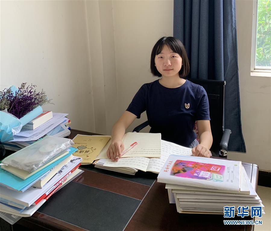 （在習(xí)近平新時(shí)代中國特色社會(huì)主義思想指引下&mdash;&mdash;新時(shí)代新作為新篇章&middot;總書記關(guān)心的百姓身邊事&middot;圖文互動(dòng))（2）&ldquo;我走進(jìn)大山，是為了讓你走出大山&rdquo;&mdash;&mdash;大學(xué)生支教故事