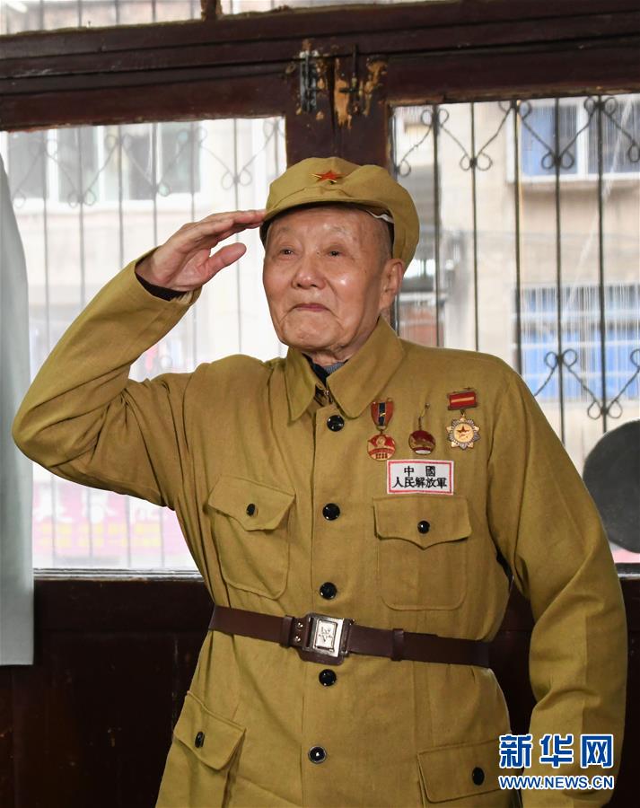 （壯麗70年·奮斗新時(shí)代——共和國(guó)榮光）（1）張富清：緊跟黨走，做黨的好戰(zhàn)士