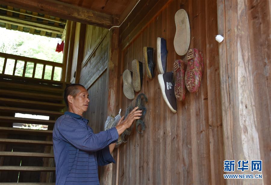 （愛國情 奮斗者·圖文互動(dòng)）（4）貴州印江高石坎護(hù)林隊(duì)：半輩子，以林場為家