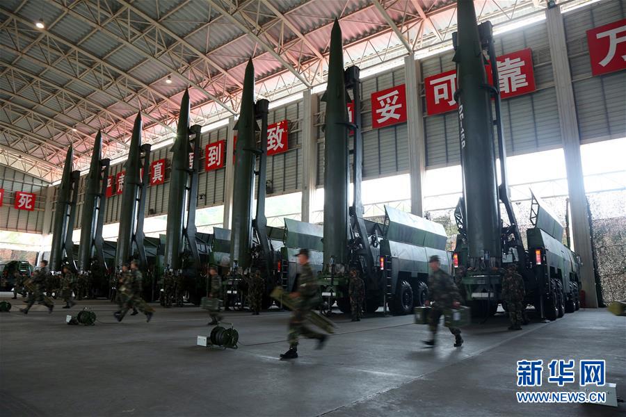 （新華全媒頭條&middot;圖文互動）（11）沿著中國特色強軍之路闊步前進&mdash;&mdash;黨中央、中央軍委領導推進國防和軍隊建設70年紀實