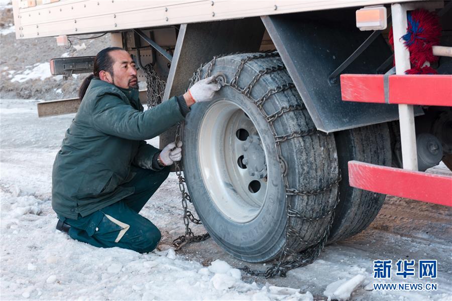 （新華全媒頭條·圖文互動）（4）格?；ㄩ_滿天路——寫在川藏公路通車65周年之際