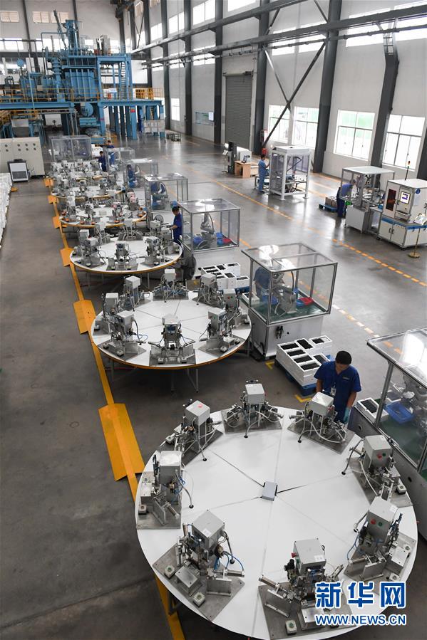 （新華全媒頭條&middot;圖文互動(dòng)）（8）創(chuàng)新，在復(fù)興的征程上&mdash;&mdash;以習(xí)近平同志為核心的黨中央關(guān)心科技創(chuàng)新工作紀(jì)實(shí)