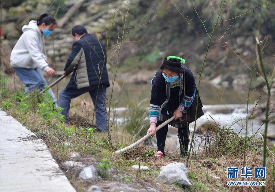 （社會）（1）苗山脫貧影像志&mdash;&mdash;春天里，她們種下新希望