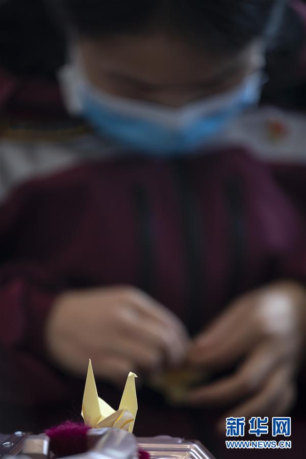 （新華全媒頭條·圖文互動）（10）最美逆行者，武漢永遠(yuǎn)記得你！——首批援鄂醫(yī)療隊返程紀(jì)實