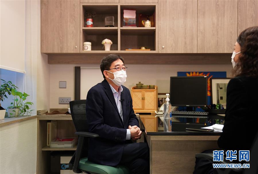 （香港故事·圖文互動）（1）從“非典”到新冠，一位香港醫(yī)生親歷的兩次抗疫