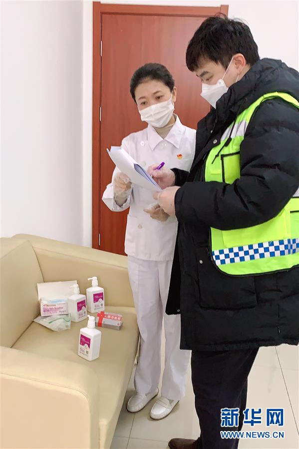 （一線(xiàn)抗疫群英譜·圖文互動(dòng)）（1）哺乳期媽媽“千里逆行”戰(zhàn)“疫”