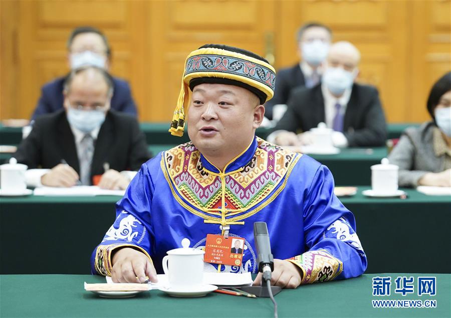 （新華全媒頭條·圖文互動(dòng)）（8）從人民中汲取磅礴力量——習(xí)近平總書(shū)記同出席2020年全國(guó)兩會(huì)人大代表、政協(xié)委員共商國(guó)是紀(jì)實(shí)