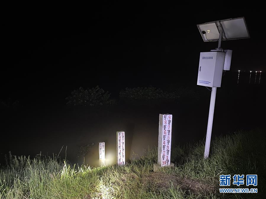 （防汛抗洪&middot;圖文互動(dòng)）（1）目擊洞庭抗洪&ldquo;風(fēng)向標(biāo)&rdquo;挺過第一波攻擊