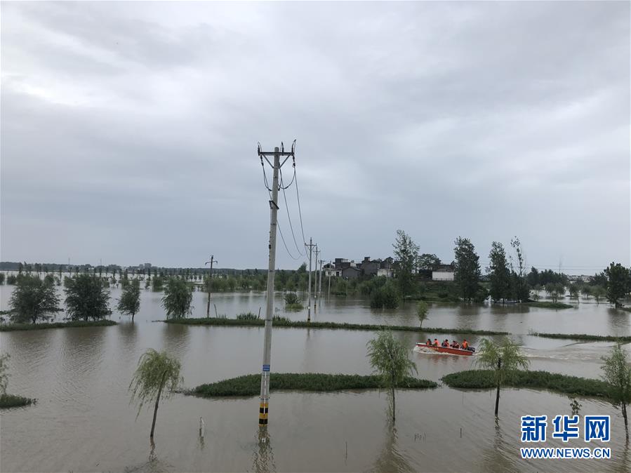 （防汛抗洪·圖文互動）（3）2860條生命·166面黨旗·77座莊臺——安徽阜陽沿淮行蓄洪區(qū)啟用背后的“三組數字”