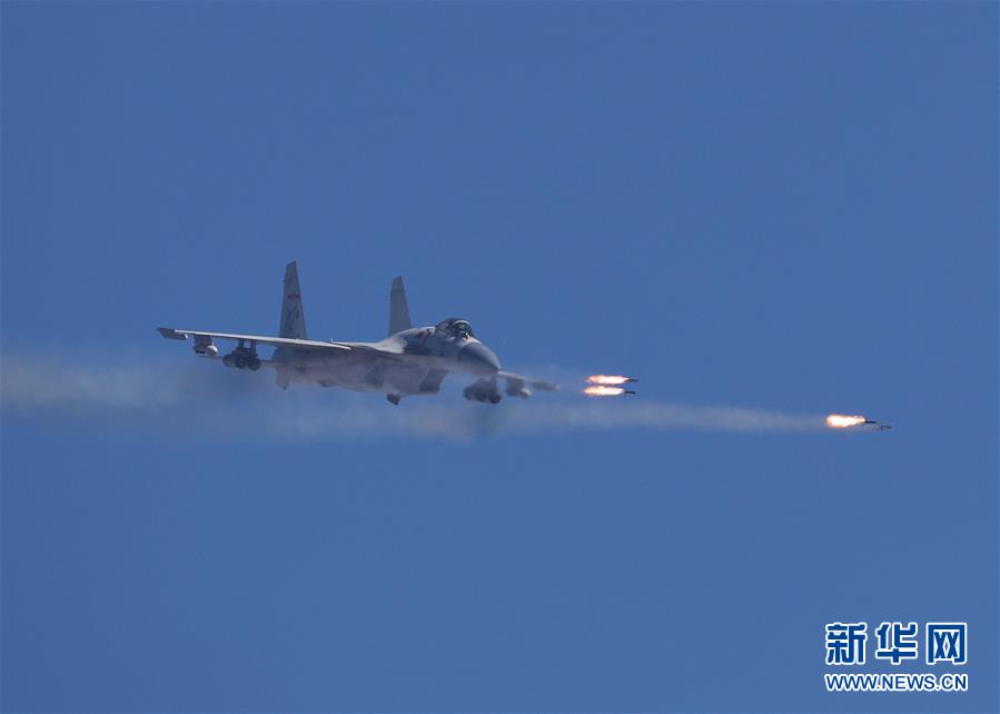 (在習(xí)近平強(qiáng)軍思想指引下·我們在戰(zhàn)位報(bào)告·圖文互動(dòng))(4)奮飛在新時(shí)代的海天——海軍某艦載航空兵部隊(duì)備戰(zhàn)打仗記事