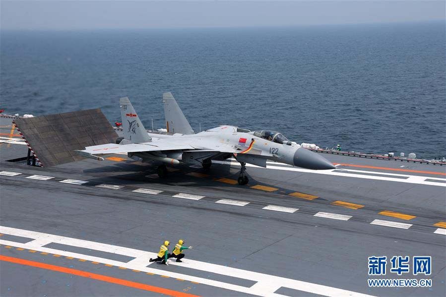 (在習(xí)近平強(qiáng)軍思想指引下·我們在戰(zhàn)位報(bào)告·圖文互動(dòng))(5)奮飛在新時(shí)代的海天——海軍某艦載航空兵部隊(duì)備戰(zhàn)打仗記事
