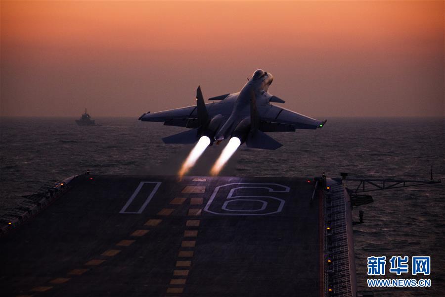 (在習(xí)近平強(qiáng)軍思想指引下·我們在戰(zhàn)位報(bào)告·圖文互動(dòng))(7)奮飛在新時(shí)代的海天——海軍某艦載航空兵部隊(duì)備戰(zhàn)打仗記事