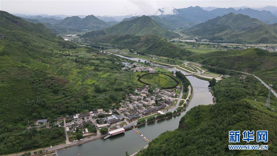 （新華全媒頭條&middot;走向我們的小康生活&middot;圖文互動）（5）長城腳下，小康村串成&ldquo;珍珠鏈&rdquo;