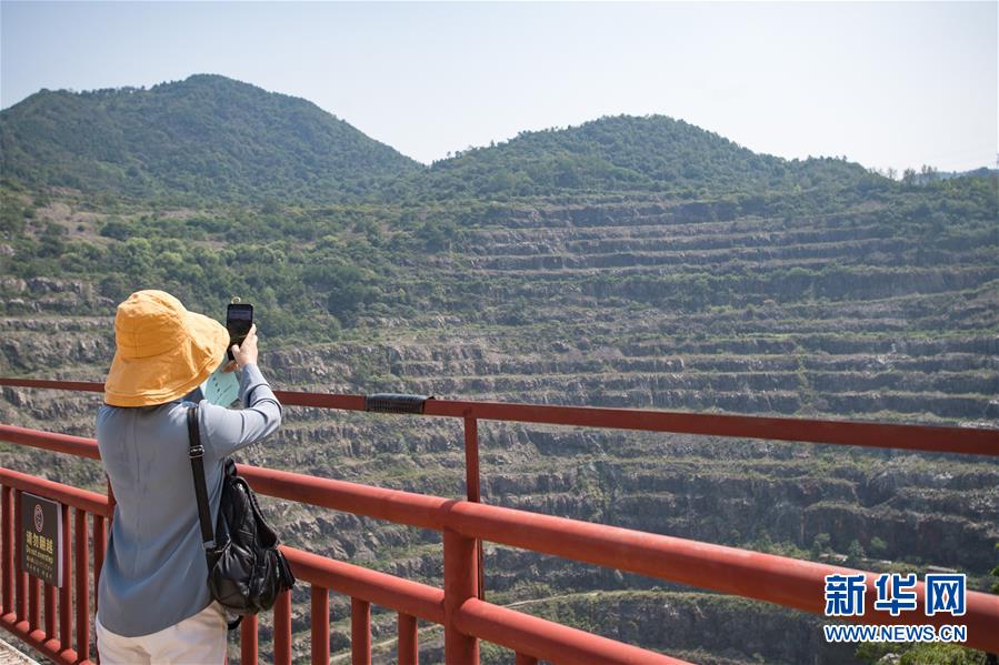 （走向我們的小康生活·圖文互動）（2）游客來了，小康近了——生態(tài)旅游引領(lǐng)湖北山區(qū)蝶變二三事