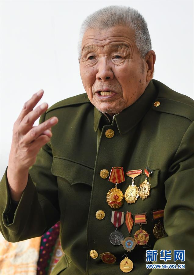 （紀(jì)念抗美援朝70周年·圖文互動）為將軍守陵，此生不改——記守護(hù)楊靖宇烈士陵園的老兵徐振明