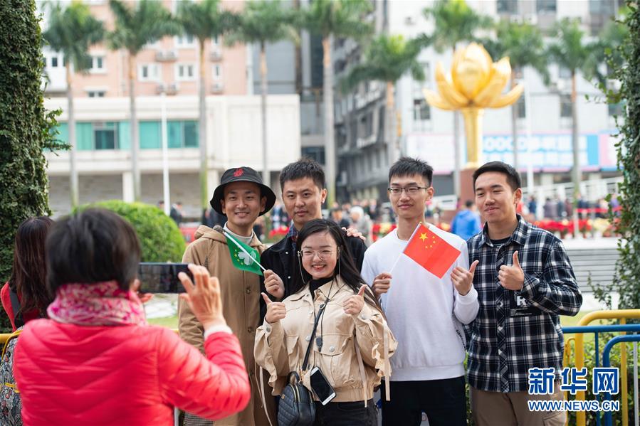 （澳門回歸20周年&middot;新華全媒頭條&middot;圖文互動）（6）盛世濠江恰如春&mdash;&mdash;習(xí)近平主席視察澳門特別行政區(qū)紀(jì)實(shí)