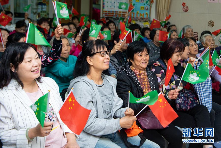 （澳門回歸20周年&middot;新華全媒頭條&middot;圖文互動）（7）盛世濠江恰如春&mdash;&mdash;習(xí)近平主席視察澳門特別行政區(qū)紀(jì)實(shí)