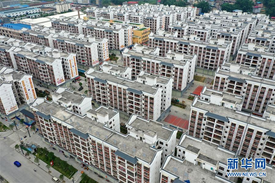 （在習近平新時代中國特色社會主義思想指引下&mdash;&mdash;新時代新作為新篇章&middot;習近平總書記關切事&middot;圖文互動）（5）讓每一個角落都感受到幸福的溫情&mdash;&mdash;人口較少民族在脫貧攻堅大潮中的奮進故事