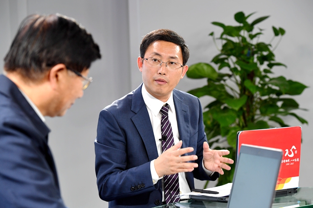 繼往不平凡，珍惜五年奮進所取得的成就、經(jīng)驗