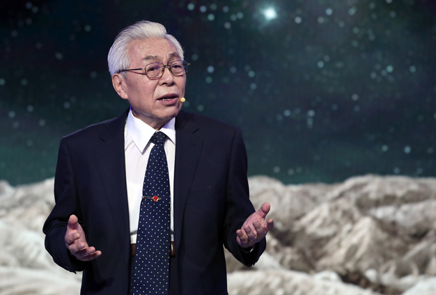 雖然已經(jīng)84歲了，但我還會(huì)加倍努力。