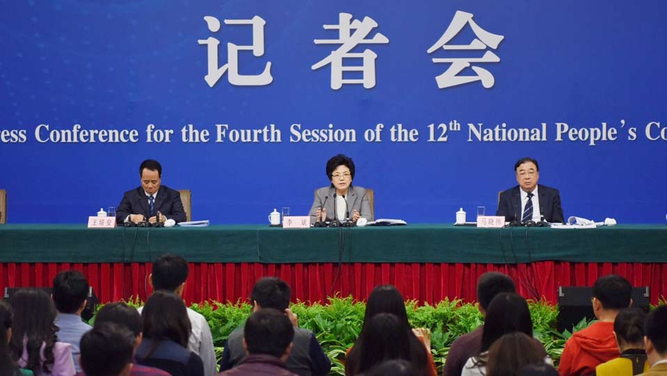 李斌、馬曉偉和王培安答記者問(wèn)