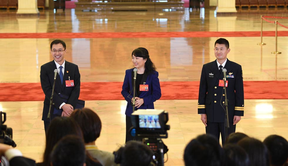 孟祥飛、李媛、曹先建接受采訪