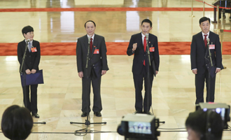邱賽珍、張蜀新、潘克剛、李新民代表接受采訪