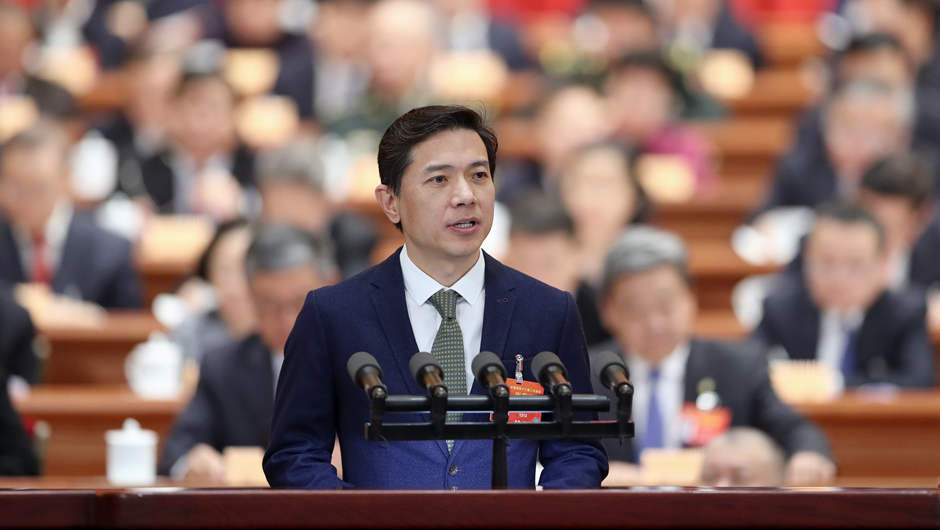 中國民間商會副會長，百度在線網(wǎng)絡(luò)技術(shù)（北京）有限公司董事長兼首席執(zhí)行官 李彥宏
