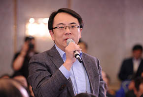 新華社、新華網記者提問