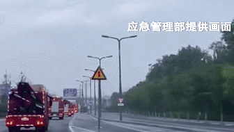 暴雨中 他們“逆流而上”：跨省救援！7省1800名消防員增援河南