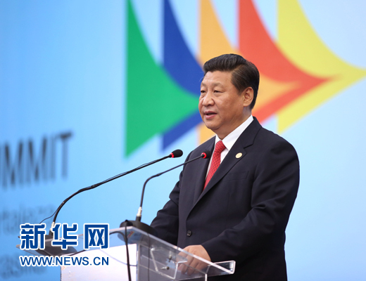 7月15日，國家主席習(xí)近平在巴西福塔萊薩出席金磚國家領(lǐng)導(dǎo)人第六次會(huì)晤并發(fā)表重要講話。 新華社記者 蘭紅光 攝