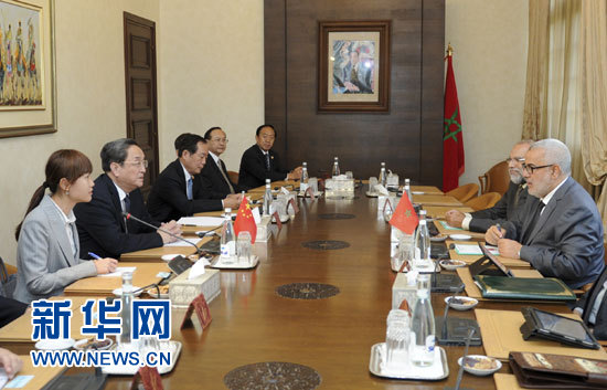 11月3日，中國全國政協(xié)主席俞正聲在拉巴特會(huì)見摩洛哥政府首腦本·基蘭。 新華社記者 張鐸 攝