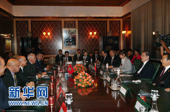 11月3日，中國全國政協(xié)主席俞正聲在拉巴特與摩洛哥參議長比亞迪拉進(jìn)行會(huì)談。 新華社記者 劉衛(wèi)兵 攝