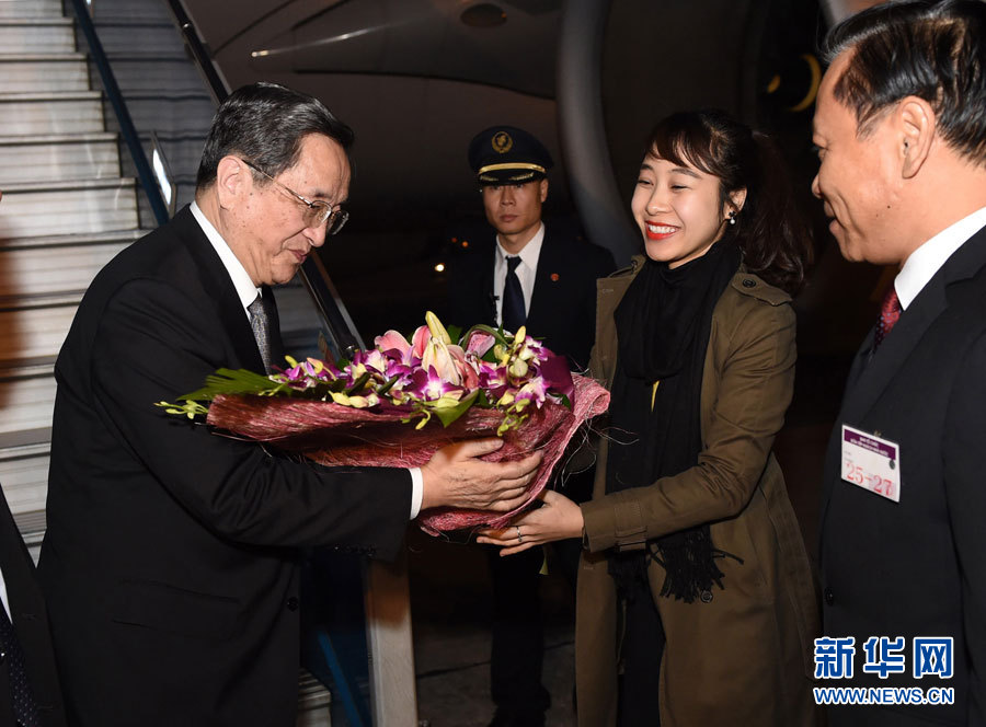12月25日至27日，中共中央政治局常委、全國政協(xié)主席俞正聲對越南進(jìn)行正式訪問。這是12月25日，俞正聲抵達(dá)河內(nèi)，開始對越南進(jìn)行正式訪問。 新華社記者馬占成攝