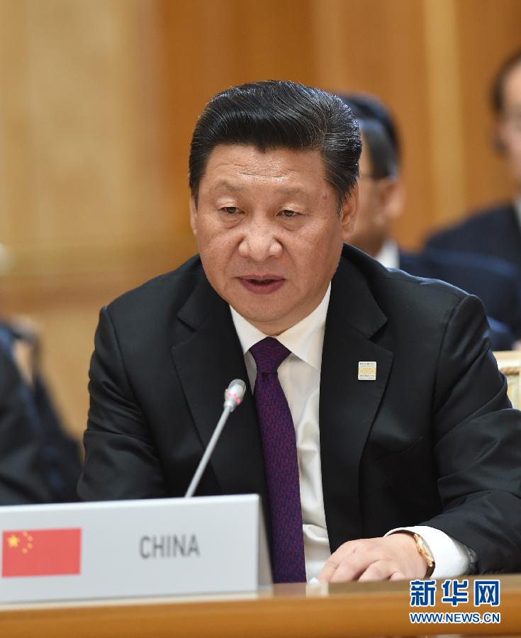 7月9日，金磚國家領(lǐng)導(dǎo)人第七次會晤在俄羅斯烏法舉行。中國國家主席習(xí)近平、俄羅斯總統(tǒng)普京、巴西總統(tǒng)羅塞夫、印度總理莫迪、南非總統(tǒng)祖馬出席。這是習(xí)近平發(fā)表題為《共建伙伴關(guān)系　共創(chuàng)美好未來》的主旨講話。新華社記者 饒愛民 攝 