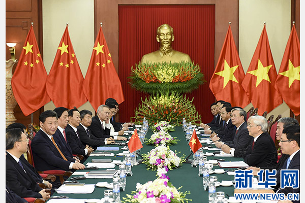 11月5日，中共中央總書記、國家主席習(xí)近平在河內(nèi)同越共中央總書記阮富仲舉行會(huì)談。 新華社記者李學(xué)仁攝
