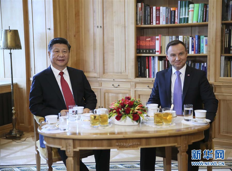 6月20日，國(guó)家主席習(xí)近平在華沙同波蘭總統(tǒng)杜達(dá)舉行會(huì)談。新華社記者蘭紅光攝 