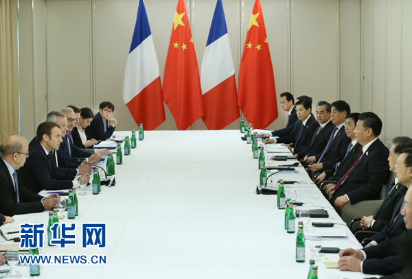 7月8日，國(guó)家主席習(xí)近平在漢堡會(huì)見(jiàn)法國(guó)總統(tǒng)馬克龍。新華社記者 姚大偉 攝